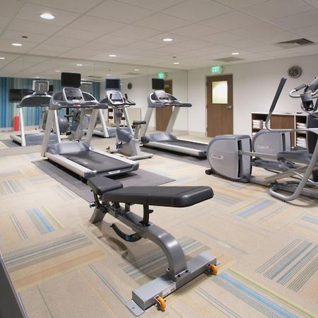 Holiday Inn Express Kenedy By Ihg Экстерьер фото